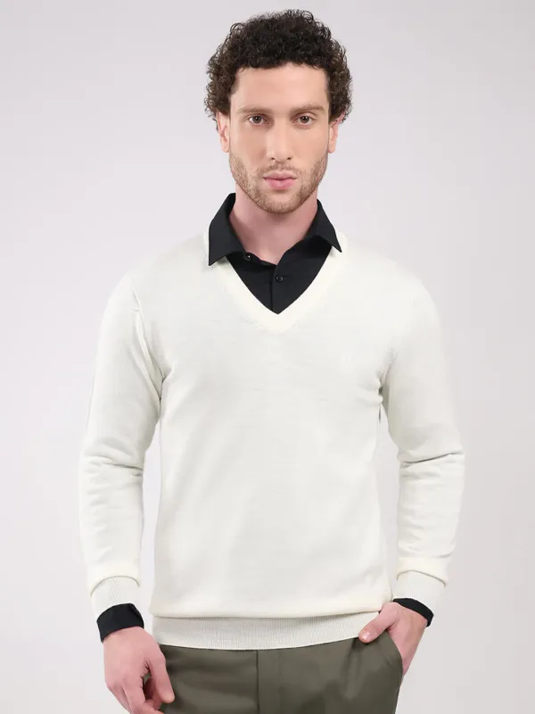 Luxuria Men White Solid V Neck Full Sleeve Pullover made by Monte Carlo