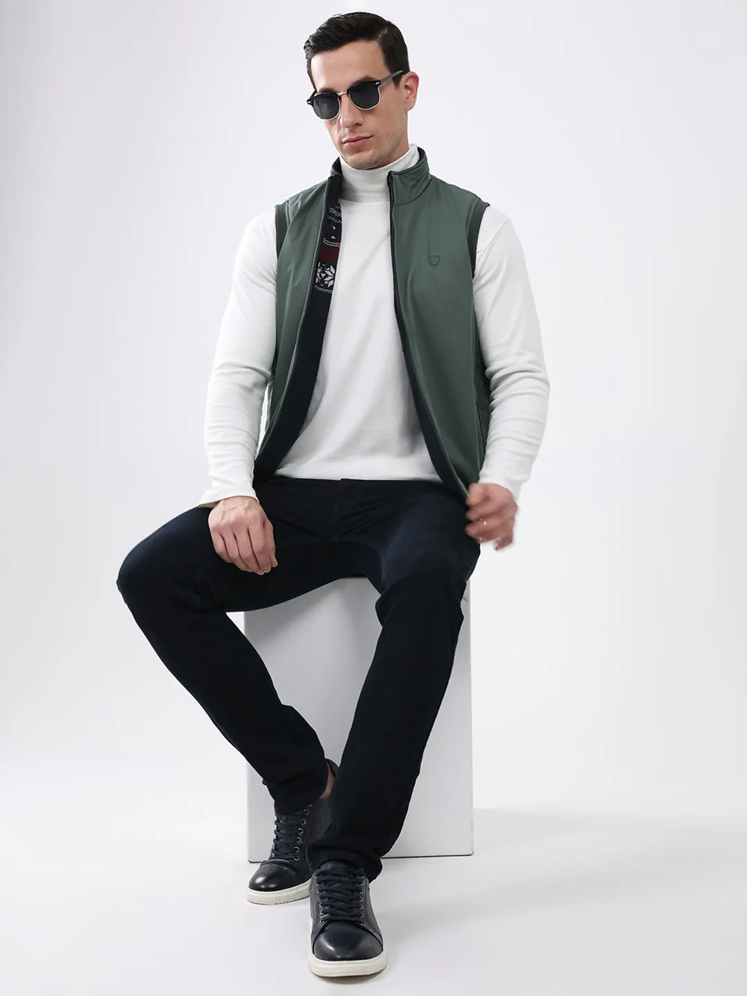 Men Green Solid Mock Neck Sleeveless Reversible Jacket sold by Monte Carlo product image thumbnail 2