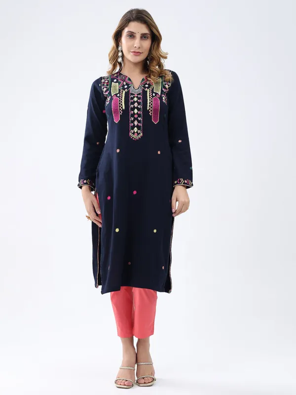 Women Navy Blue Self Design V Neck Full Sleeve Winter Kurti sold by Monte Carlo