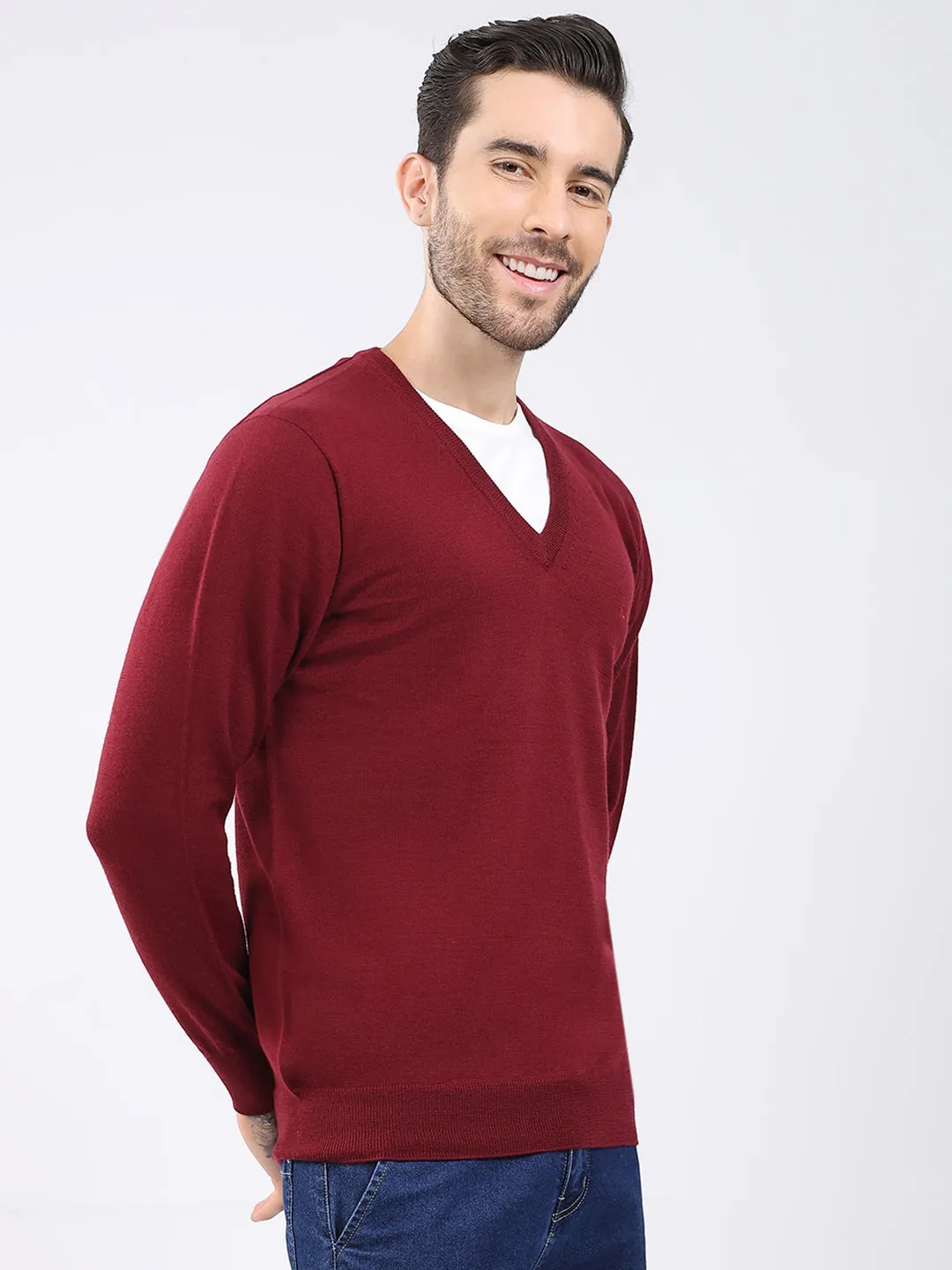 Luxuria Men Maroon Solid V Neck Full Sleeve Pullover sold by Monte Carlo product image thumbnail 4