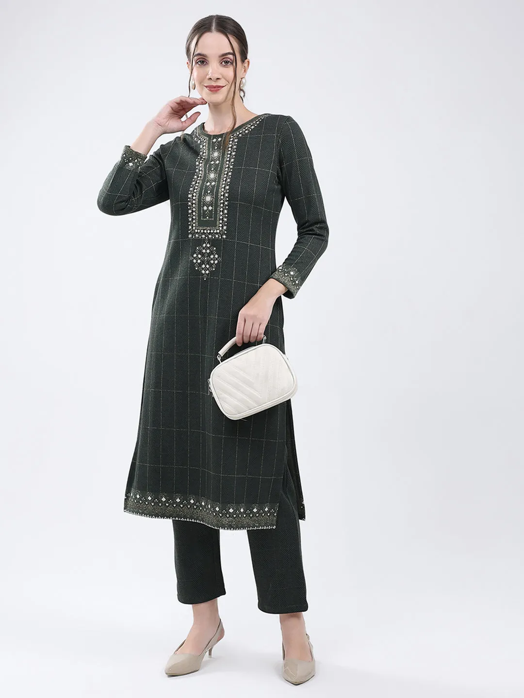 Women Green Self Design Round Neck Full Sleeve Kurti Set for Winter sold by Monte Carlo product image thumbnail 2