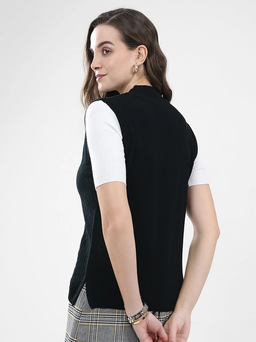 Women Black Self Design V Neck Sleeveless Cardigan sold by Monte Carlo product image thumbnail 5