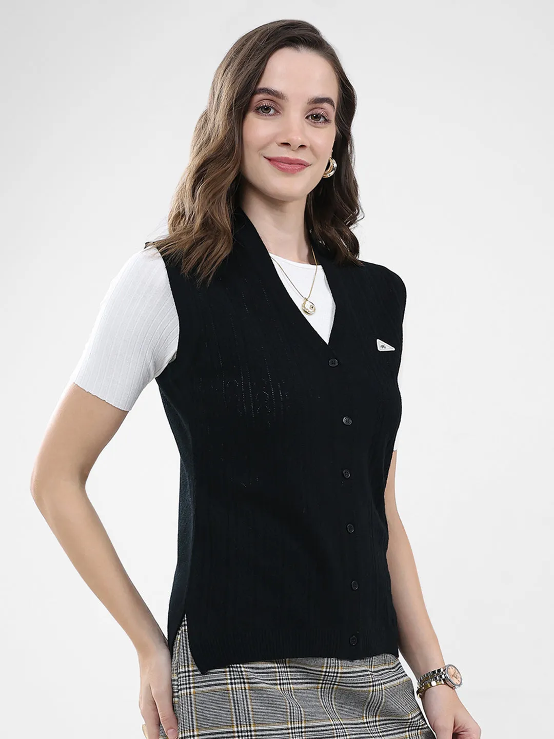 Women Black Self Design V Neck Sleeveless Cardigan sold by Monte Carlo product image thumbnail 4