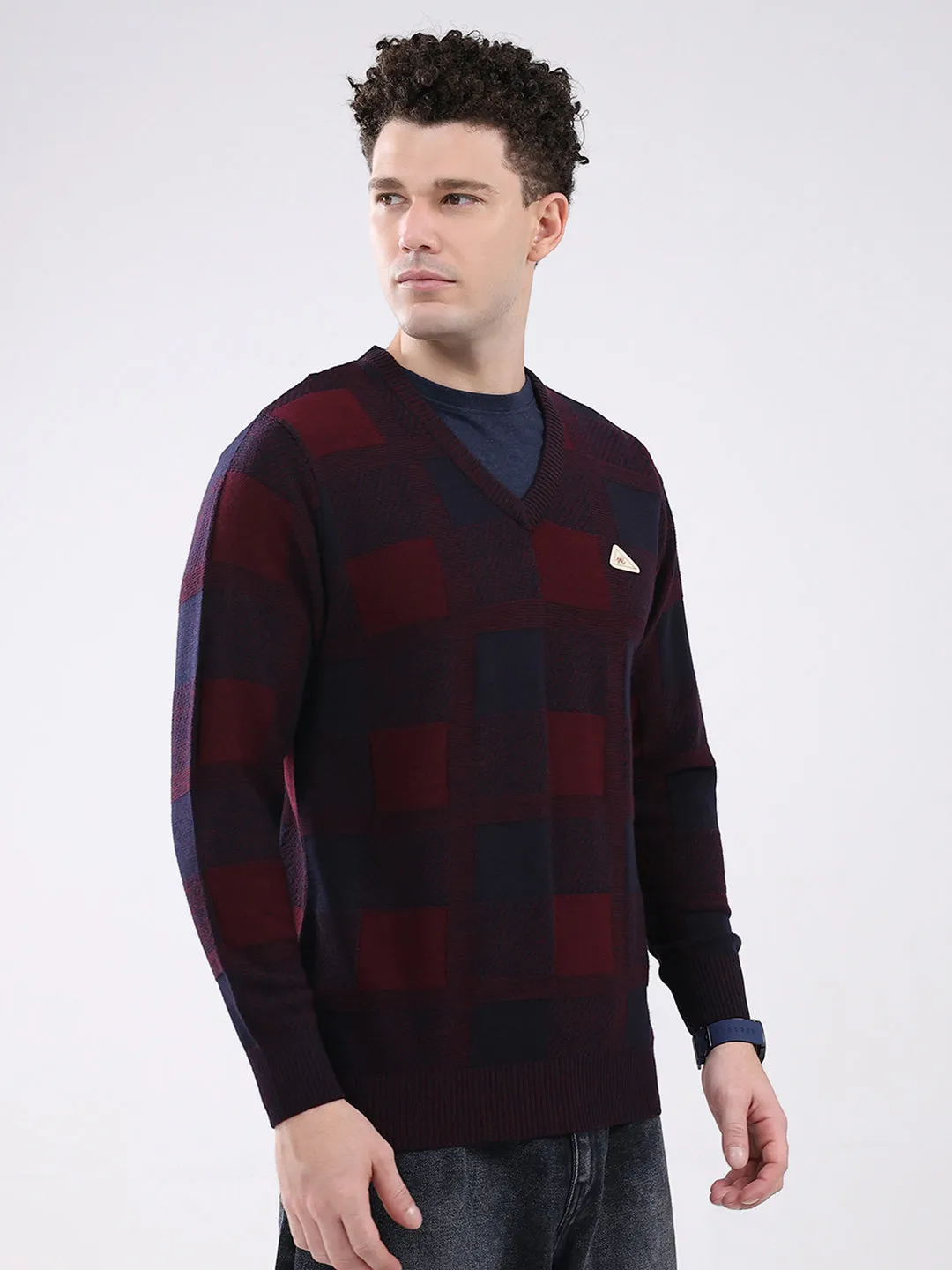 Men Maroon & Navy Blue Self Design V Neck Full Sleeve Pullover sold by Monte Carlo product image thumbnail 4
