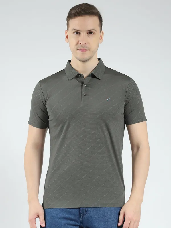 Men Olive Solid Collar Half Sleeve T-Shirt made by Monte Carlo