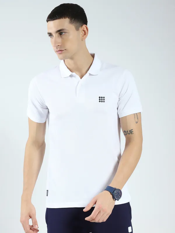 Rock.it Men White Solid Collar Half Sleeve T-Shirt sold by Monte Carlo