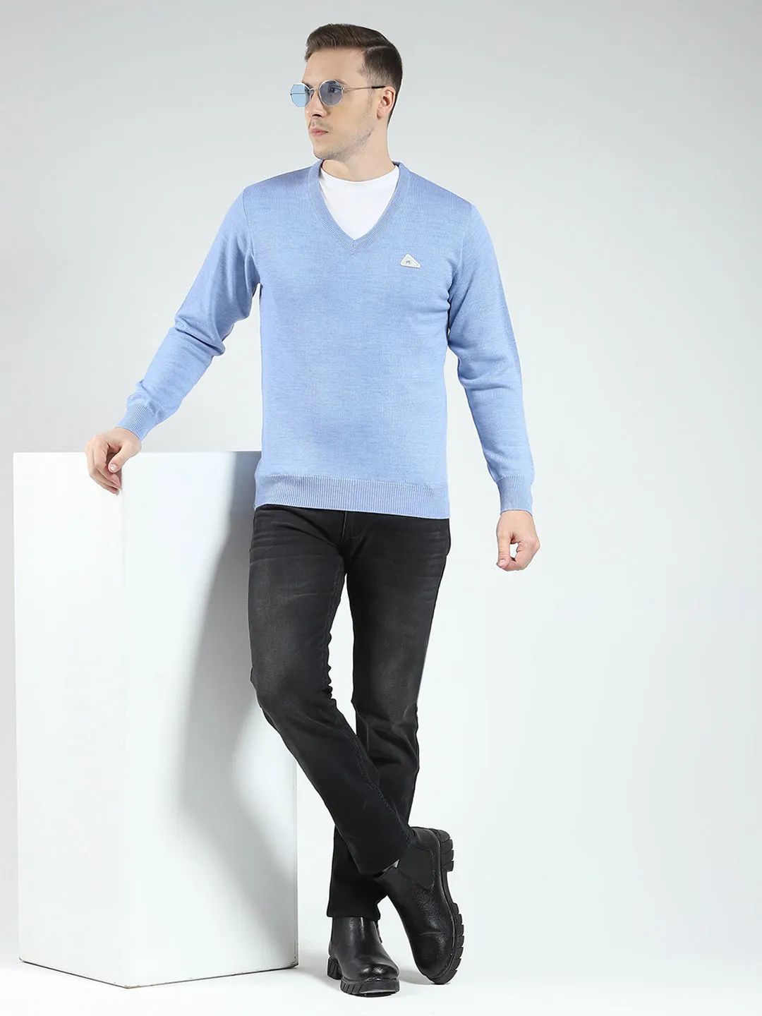 Men Blue Solid V Neck Full Sleeve Pullover sold by Monte Carlo product image thumbnail 2