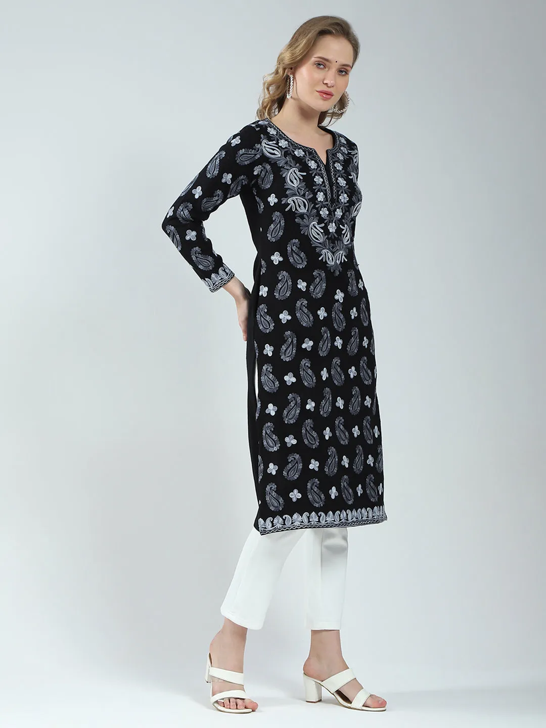 Women Black Printed V Neck Full Sleeve Winter Kurti sold by Monte Carlo product image thumbnail 4