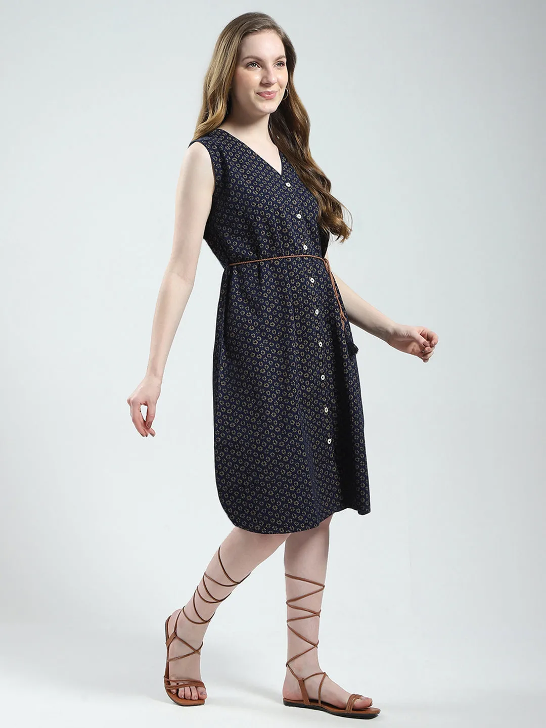 Women Navy Blue Printed V Neck Sleeveless Tunic sold by Monte Carlo product image thumbnail 4