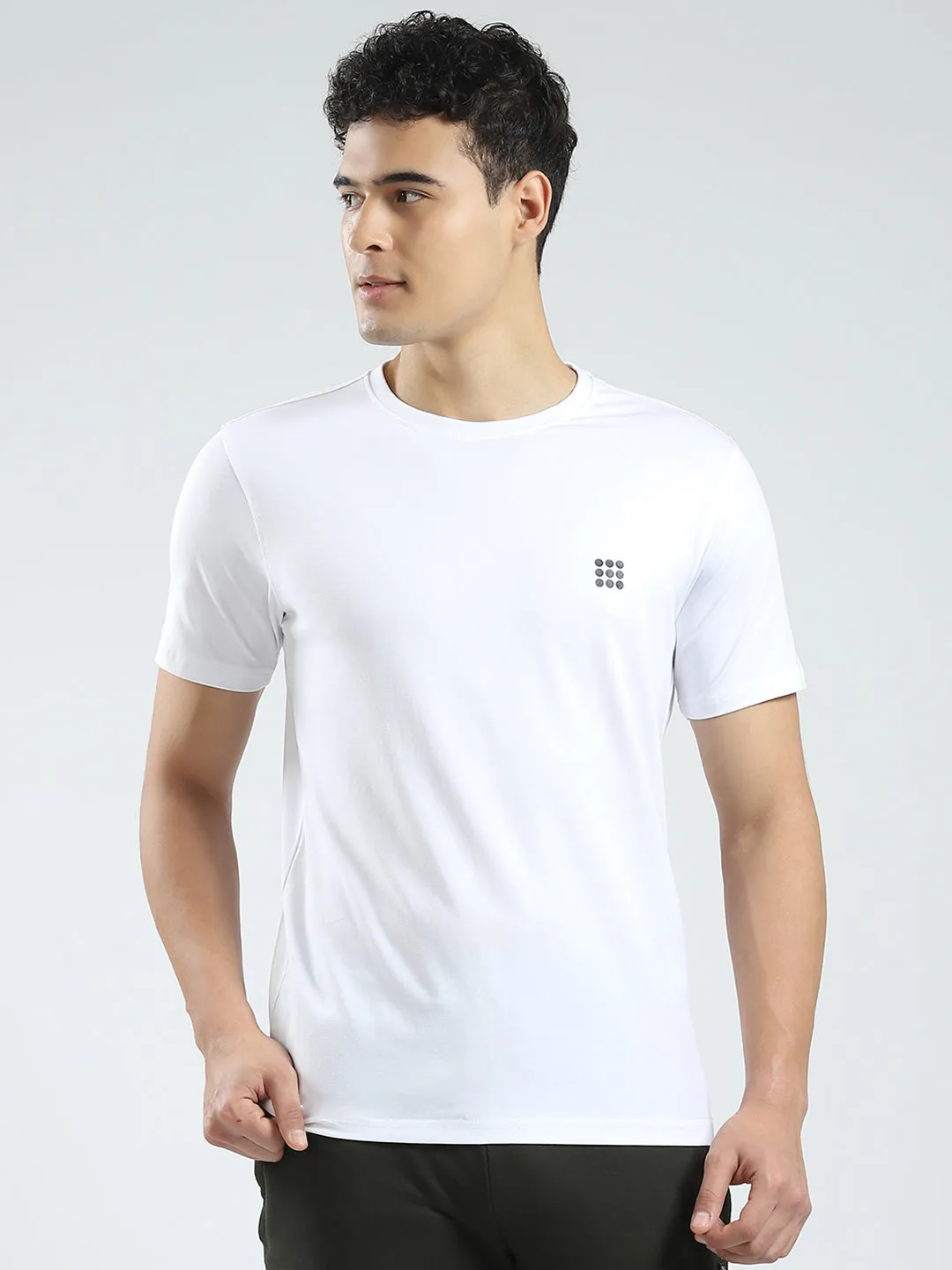 Rock.it Men White Solid Round Neck Half Sleeve T-Shirt sold by Monte Carlo