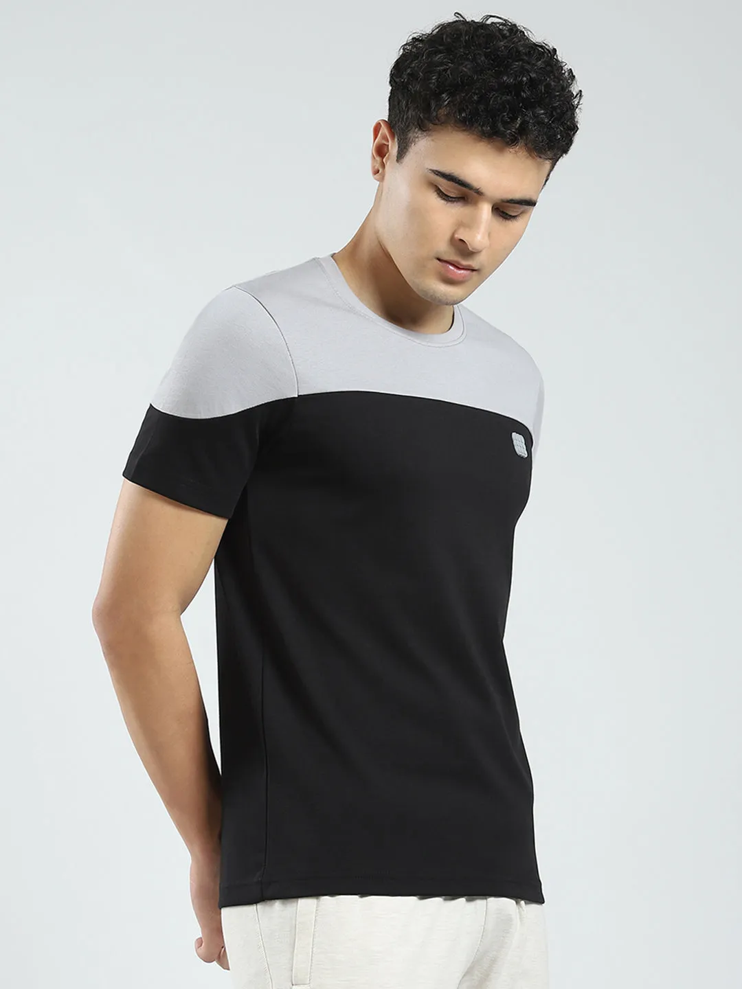 Rock.it Men Black Solid Round Neck Half Sleeve T-Shirt sold by Monte Carlo product image thumbnail 4