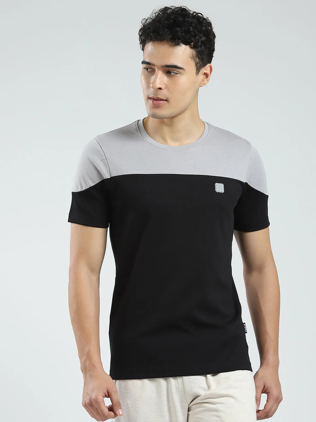 Rock.it Men Black Solid Round Neck Half Sleeve T-Shirt sold by Monte Carlo