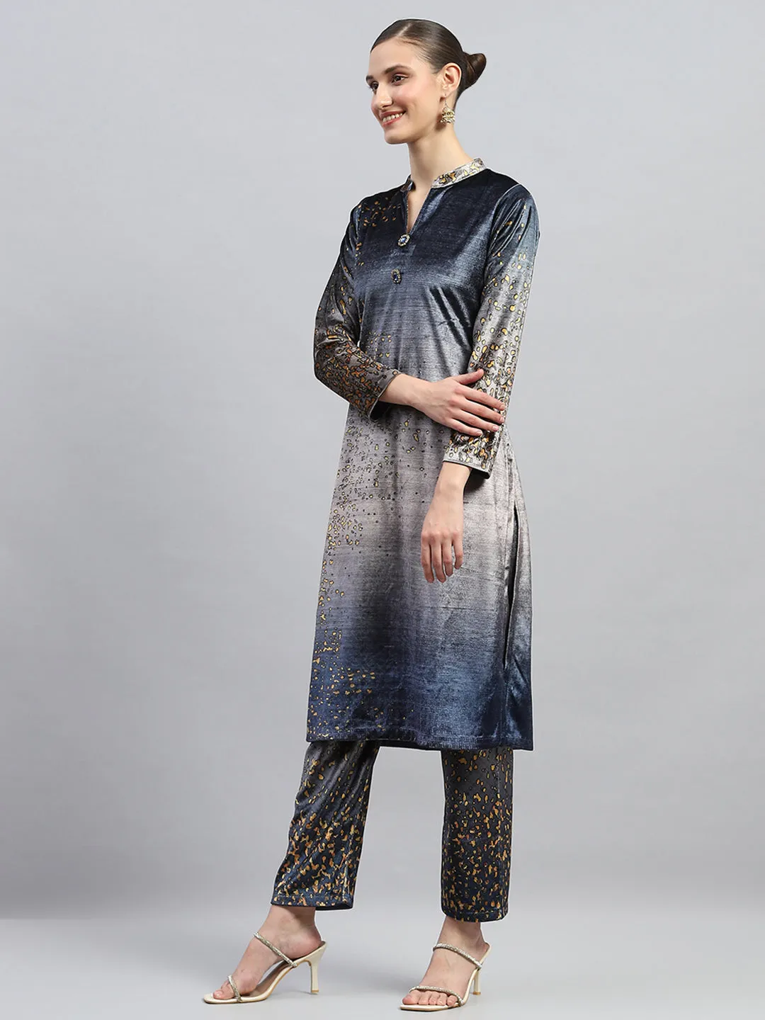 Women Blue Printed Round Neck Full Sleeve Kurti Set sold by Monte Carlo product image thumbnail 3