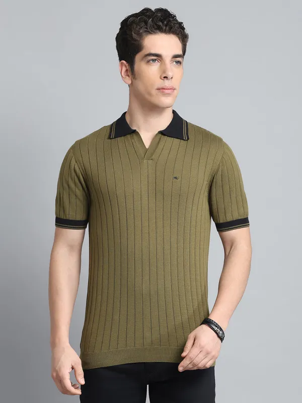 Men Olive Self Design Collar Half Sleeve T-Shirt made by Monte Carlo