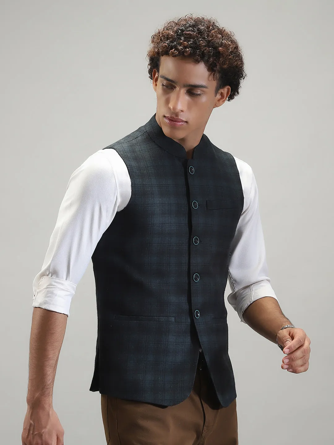 Men Green Solid Band Collar Sleeveless Nehru Jacket sold by Monte Carlo product image thumbnail 4