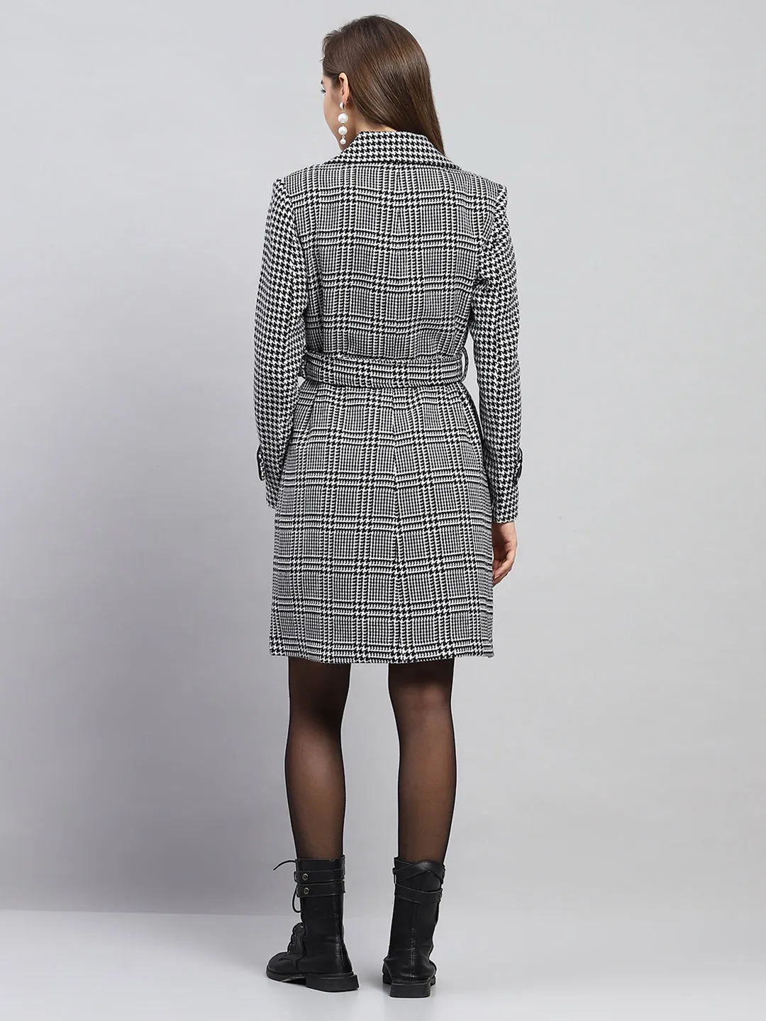 Women Black & White Check Notch lapel Collar Full Sleeve Coat sold by Monte Carlo product image thumbnail 5