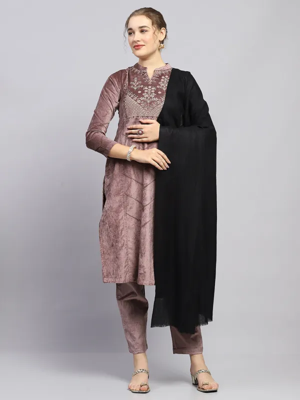 Women Black Solid Shawl sold by Monte Carlo