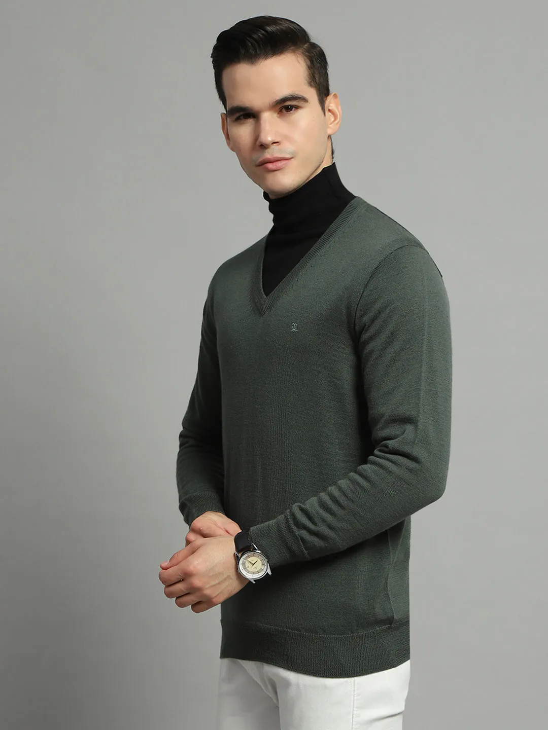 Luxuria Men Olive Solid V Neck Full Sleeve Pullover sold by Monte Carlo product image thumbnail 3