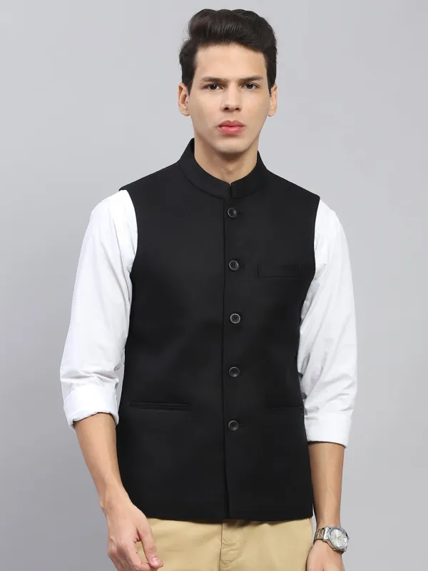 Men Black Solid Mock Neck Sleeveless Jacket made by Monte Carlo