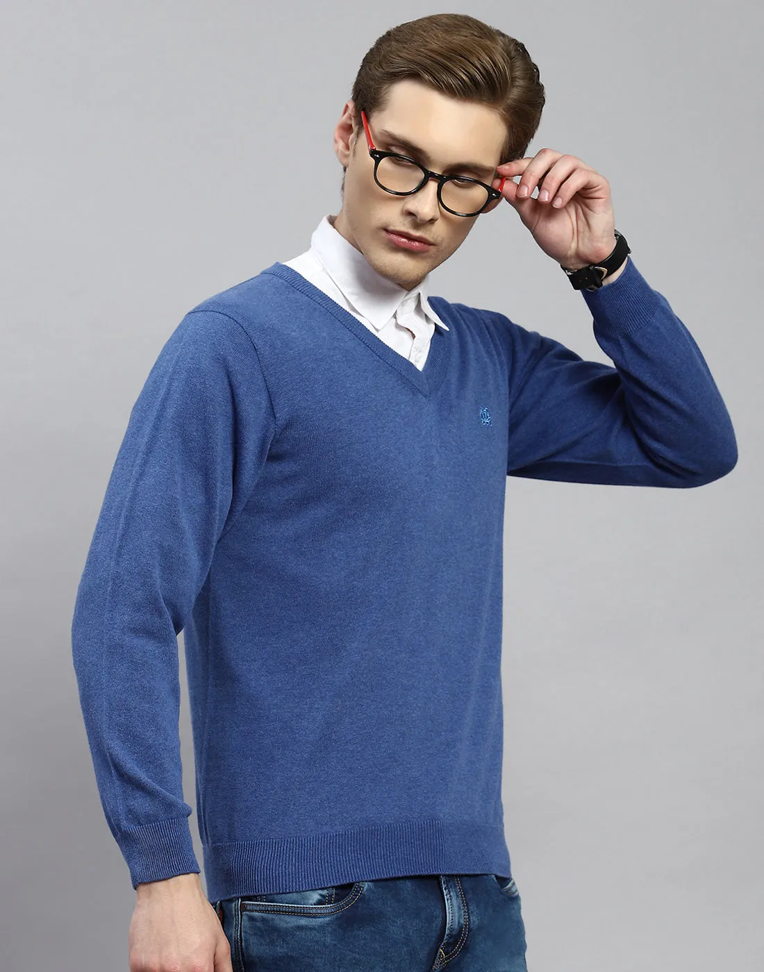 Men Blue Solid V Neck Full Sleeve Pullover sold by Monte Carlo product image thumbnail 4