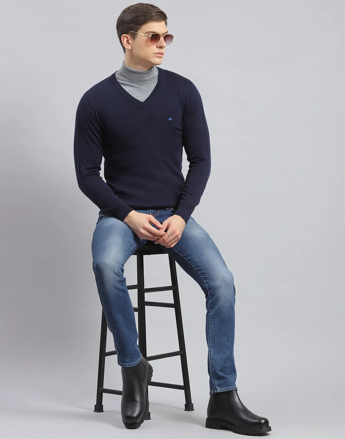 Men Navy Blue Solid V Neck Full Sleeve Pullover sold by Monte Carlo product image thumbnail 2