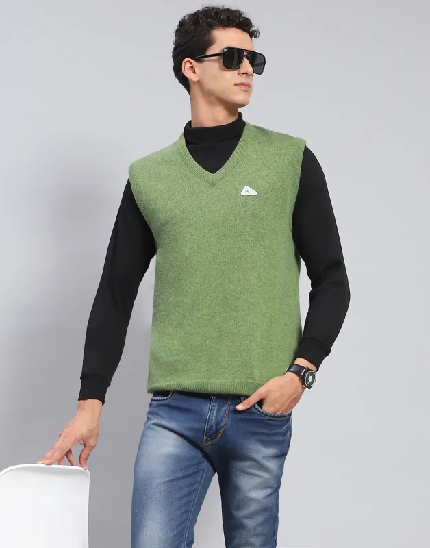 Men Green Solid V Neck Sleeveless Sweater made by Monte Carlo