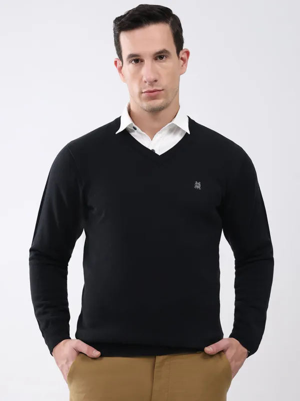 Men Black Solid V Neck Full Sleeve Pullover made by Monte Carlo