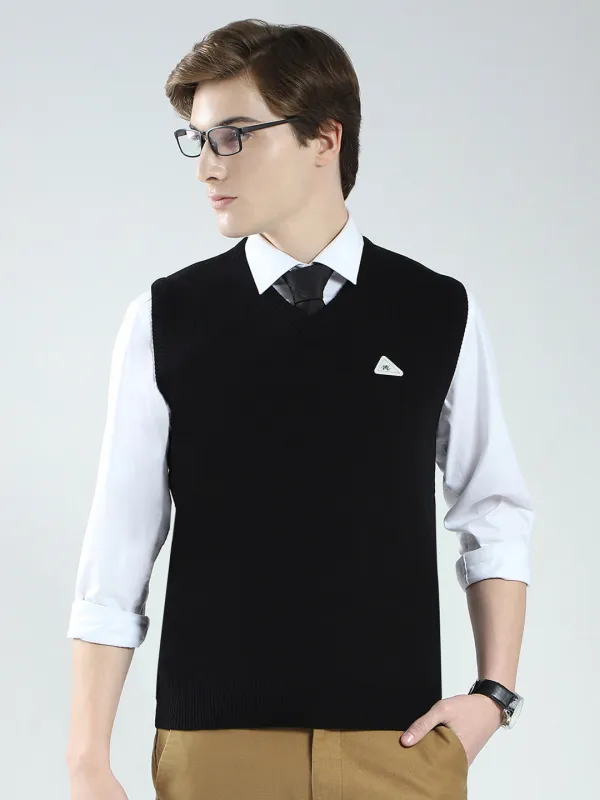 Men Black Solid V Neck Sleeveless Sweater made by Monte Carlo