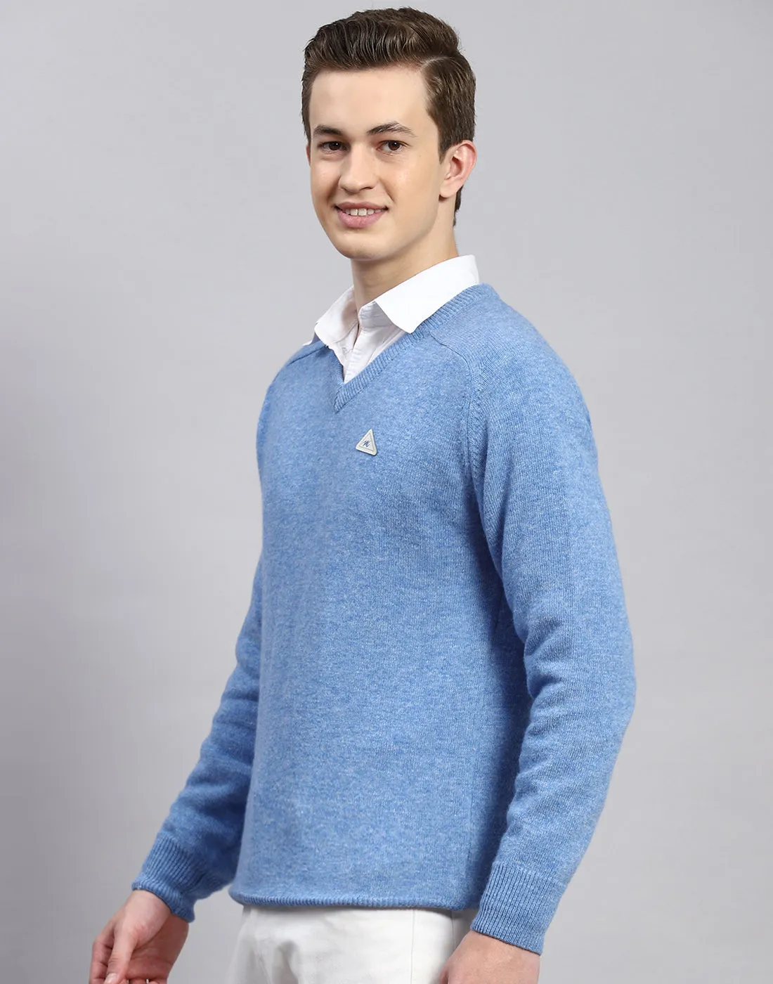 Men Blue Solid V Neck Full Sleeve Pullover sold by Monte Carlo