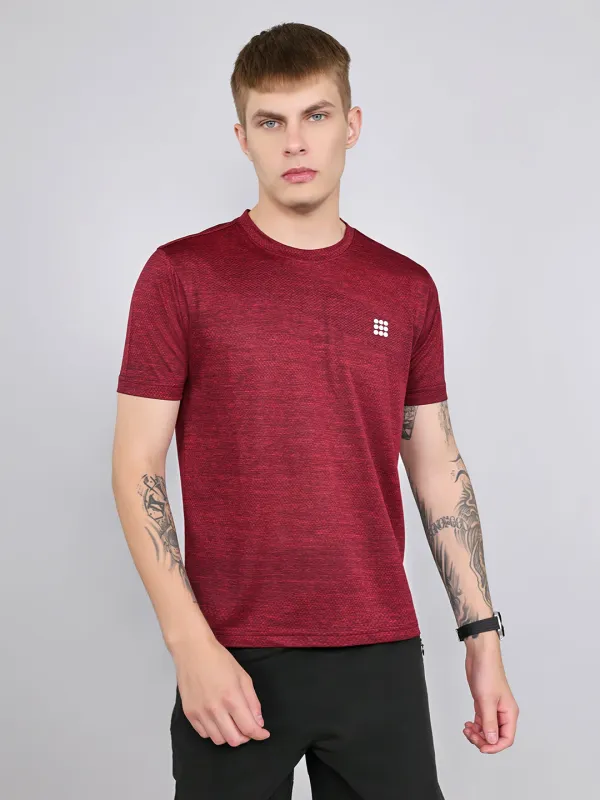 Rock.it Men Maroon Jacquard Round Neck Half Sleeve T-Shirt made by Monte Carlo