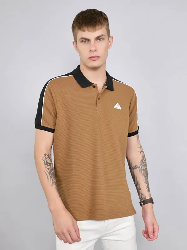 Rock.it Men Camel Brown Self Design Collar Half Sleeve T-Shirt made by Monte Carlo