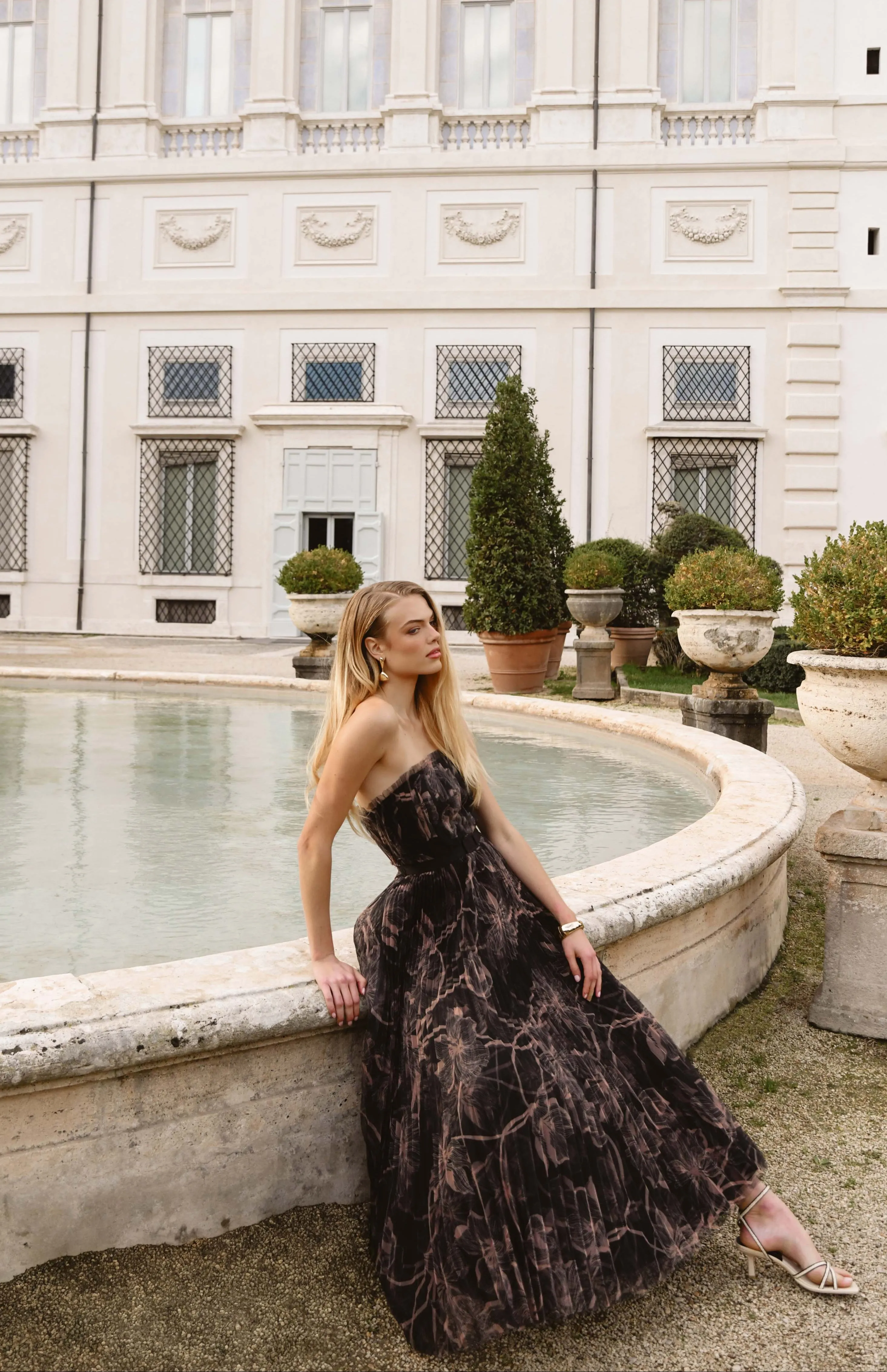 bromley gown sold by Hutch product image thumbnail 4