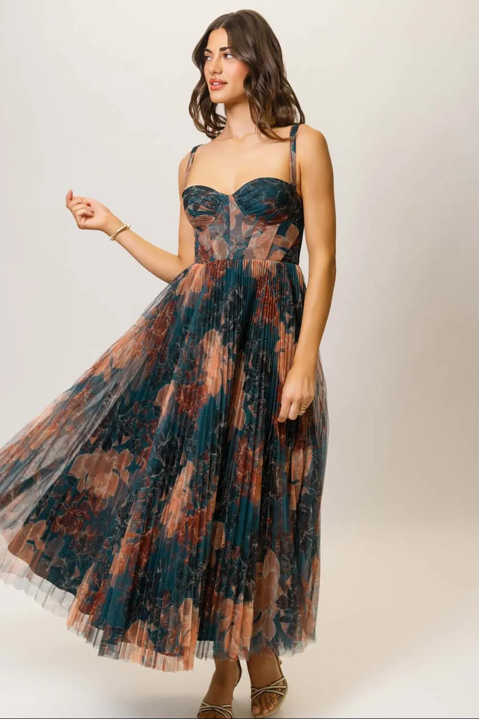willa dress sold by Hutch product image thumbnail 5