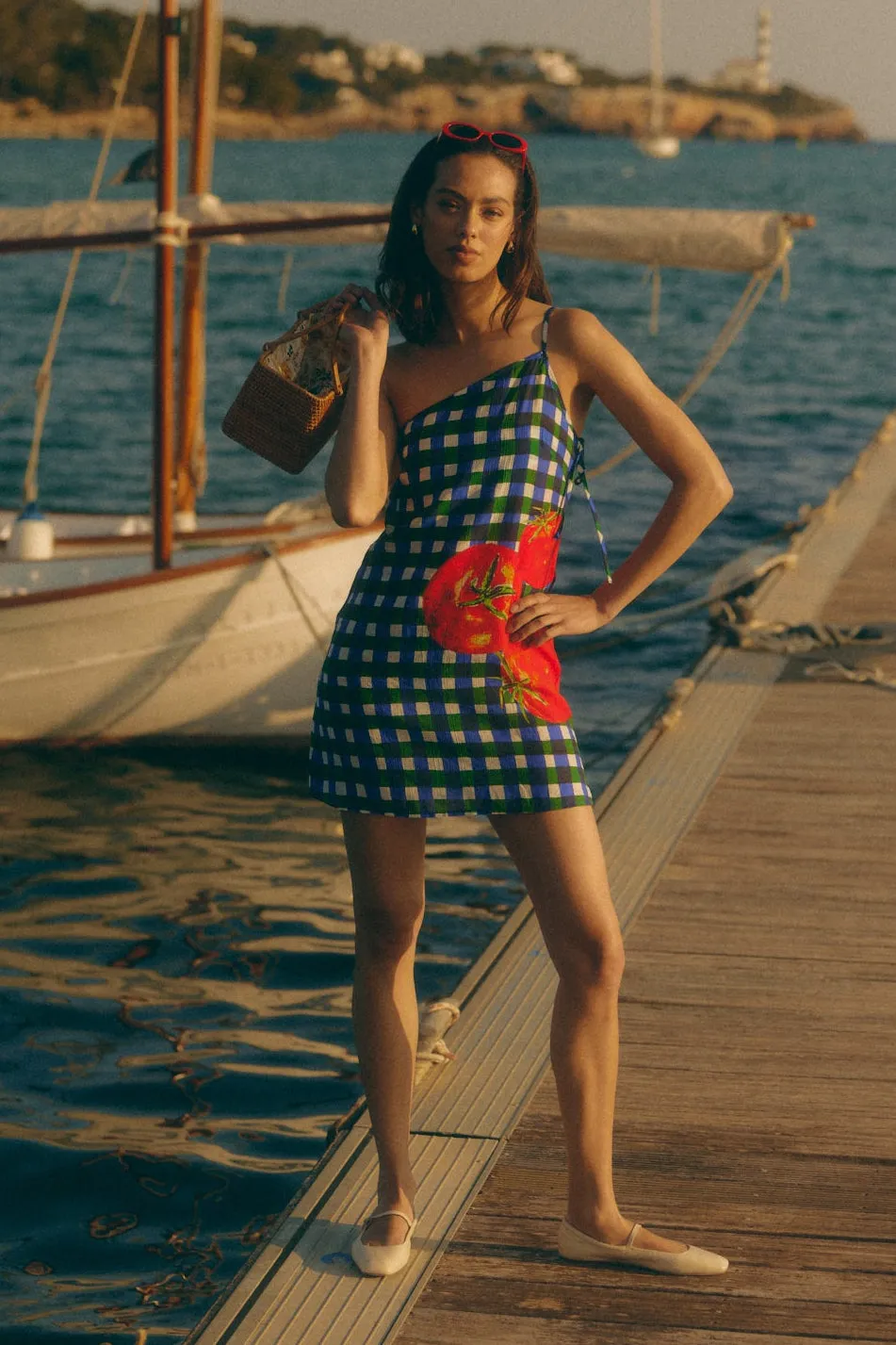 hazy cover-up sold by Hutch product image thumbnail 2