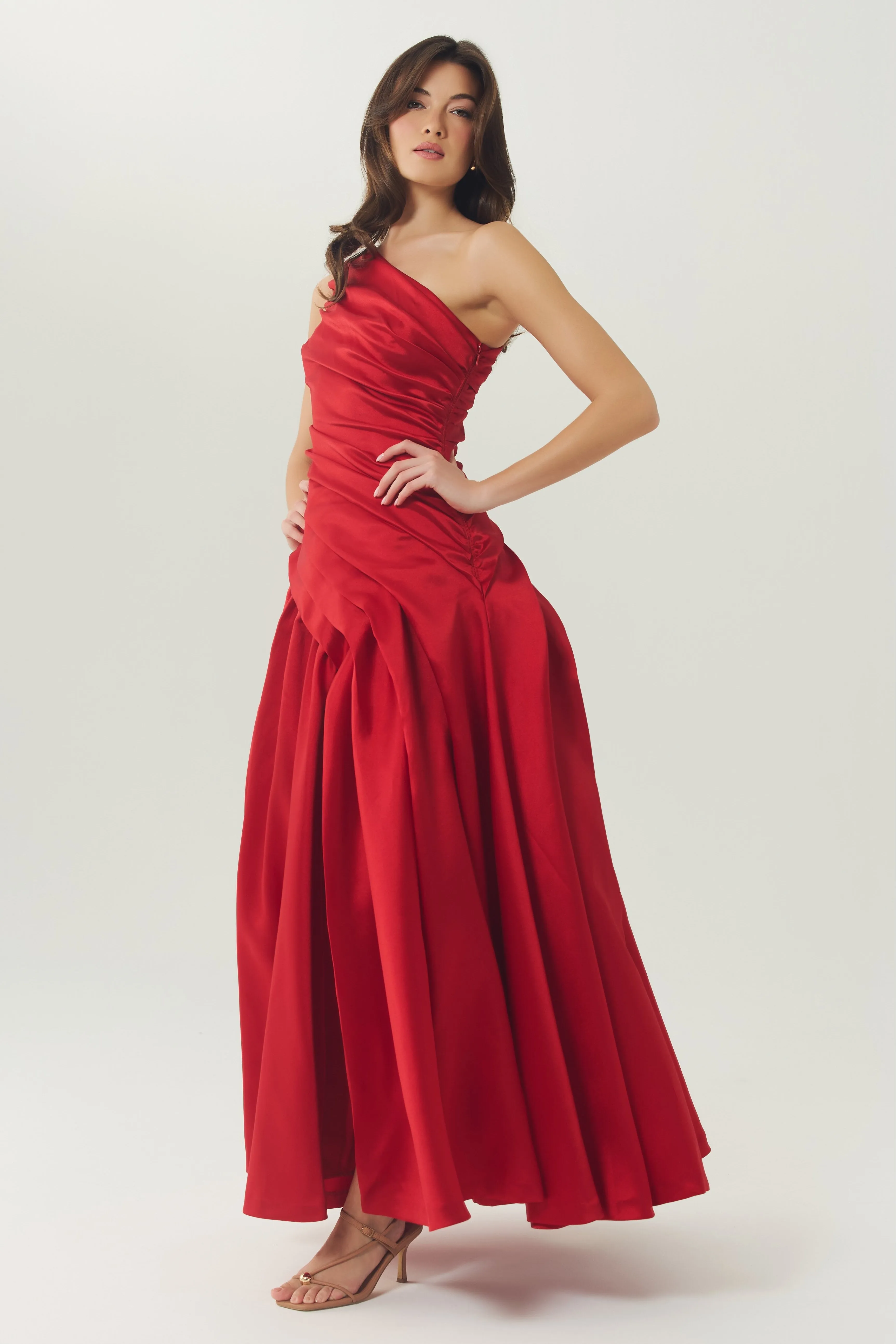 lisa gown sold by Hutch product image thumbnail 3