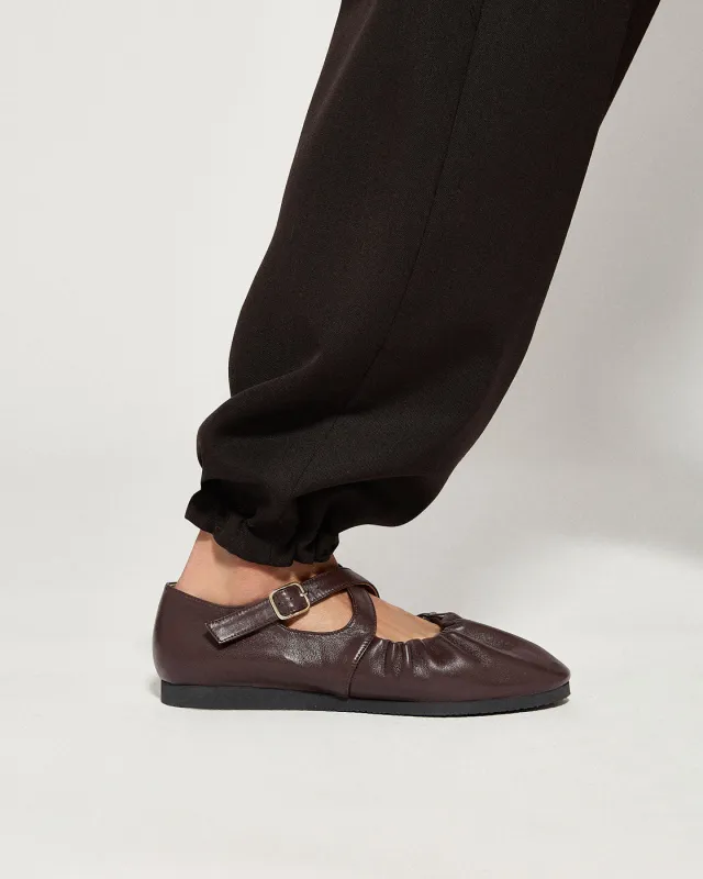 BEC MARRON OSCURO sold by NAGUISA