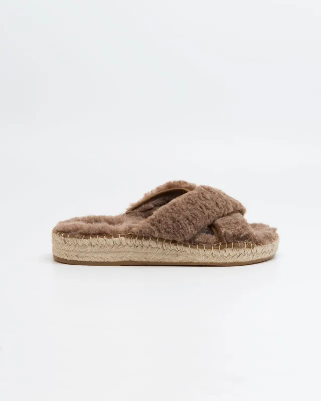 Archivo Namai taupe sold by NAGUISA