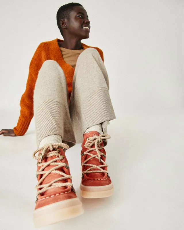 ARCHIVO KAUS NARANJA sold by NAGUISA