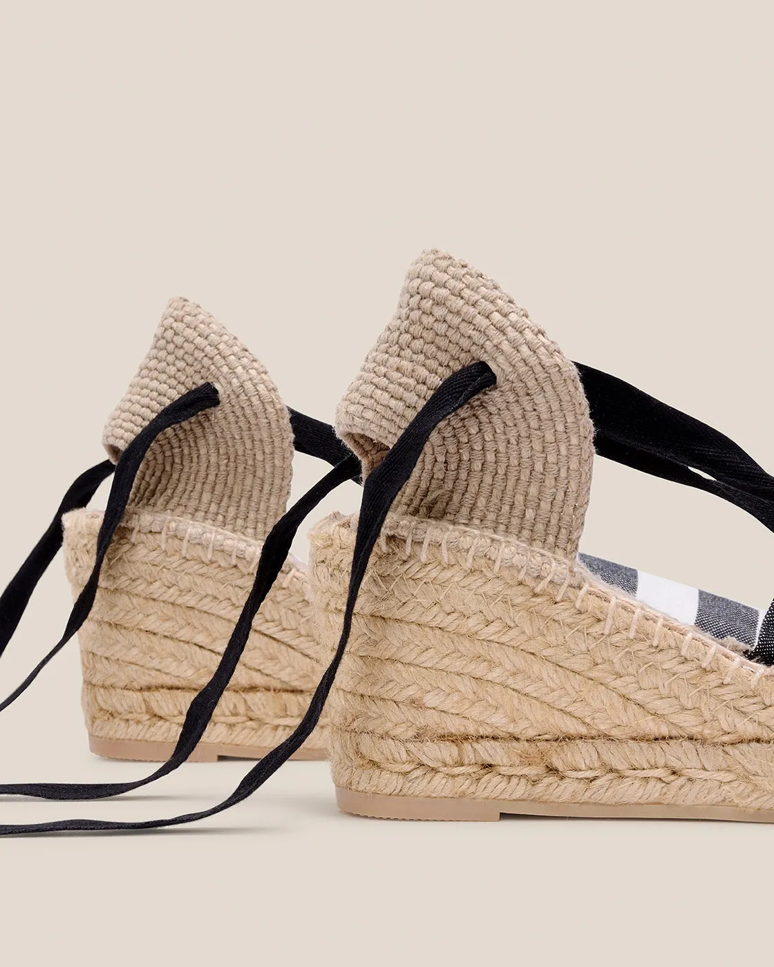 Archivo Anni Rayas Negras sold by NAGUISA product image thumbnail 3