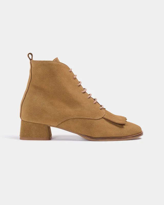 MUESTRA CAELUM CAMEL sold by NAGUISA