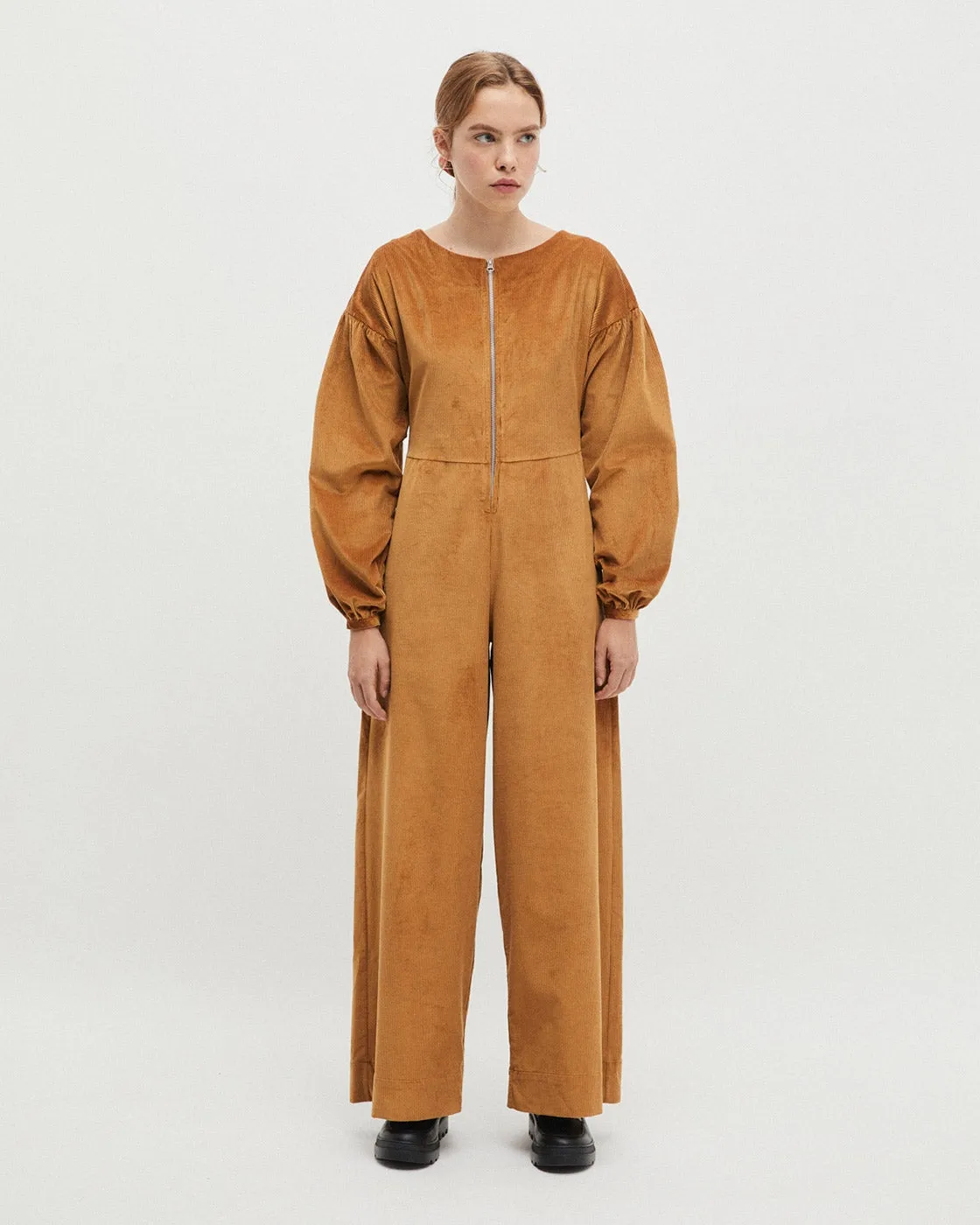 MAKALU CAMEL sold by NAGUISA