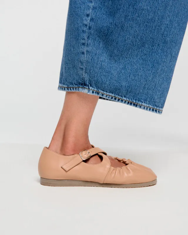 BEC CAMEL sold by NAGUISA