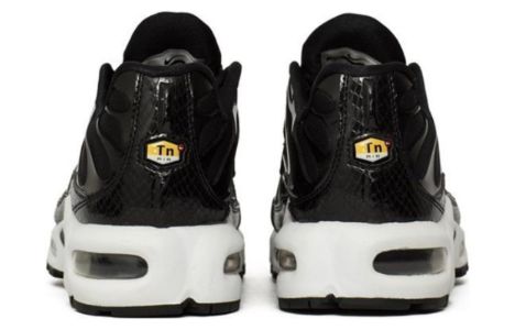 (WMNS) Nike Air Max Plus SE 'Black White' 862201004 sold by KicksCrew