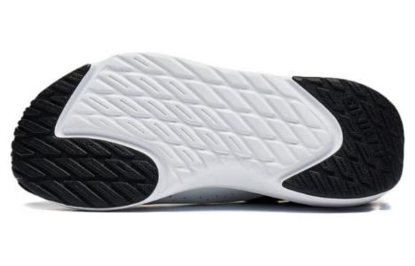 (WMNS) Li-Ning Soft Go 'White Black' AGLT106-4 sold by KicksCrew