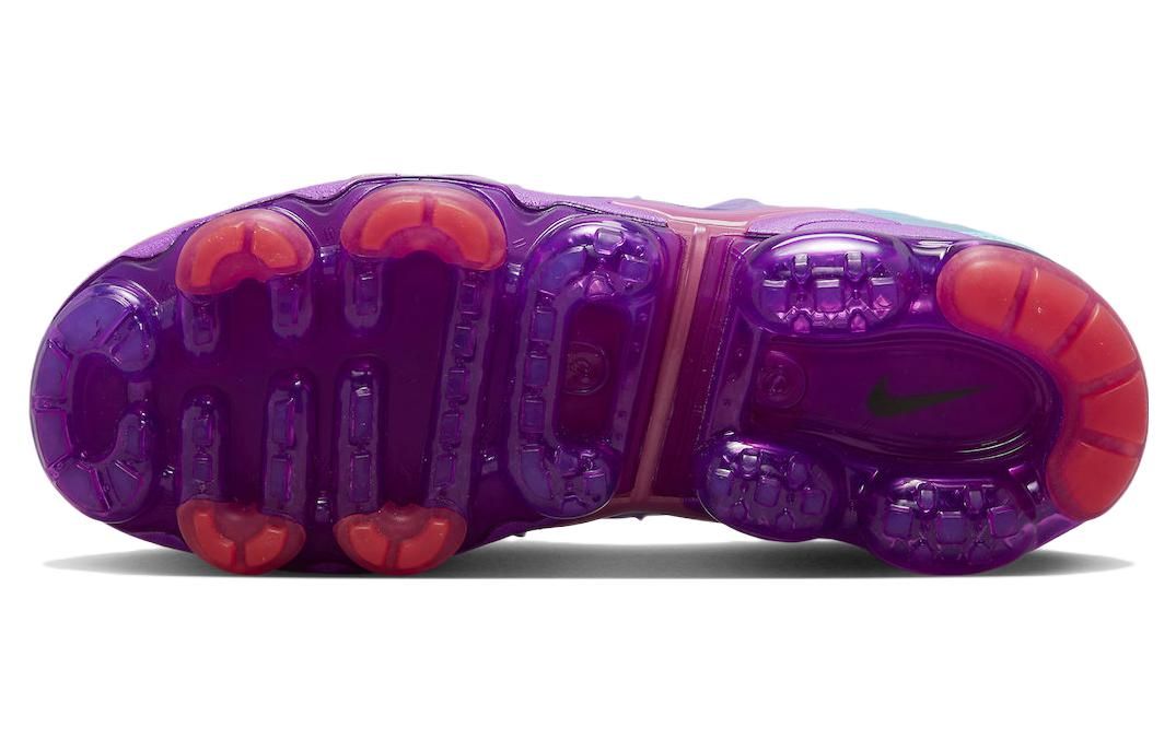 (WMNS) Nike Air VaporMax Plus 'Fuchsia Dream' FD0823-500 sold by KicksCrew product image thumbnail 6