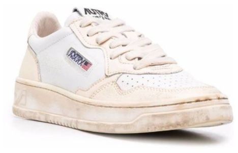 (WMNS) Autry Medalist Super Vintage Leather Low Sneakers 'White' AVLW-SV05 sold by KicksCrew