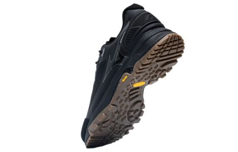 Mizuno GM Crosswild 'Simplistic Fashion Black' D1GH223401 sold by KicksCrew