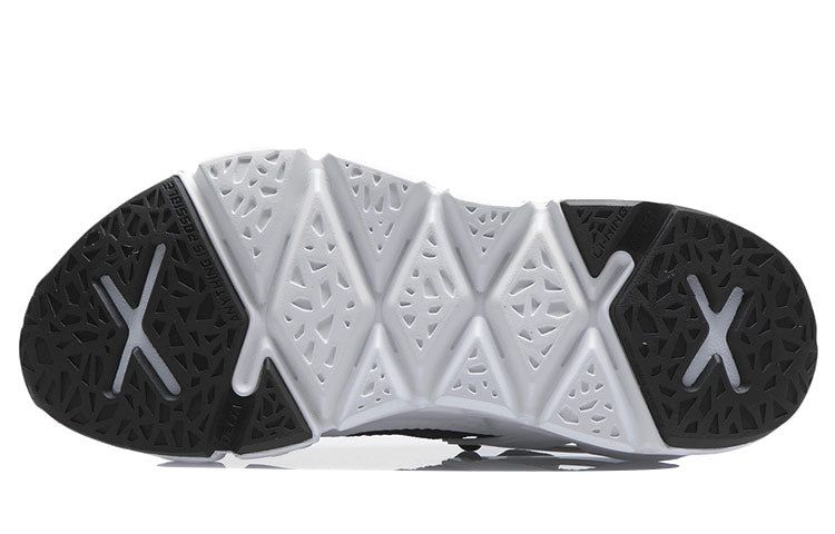 Li-Ning Essence 2.3 Delta 'Black White' AGBR045-1 sold by KicksCrew product image thumbnail 4