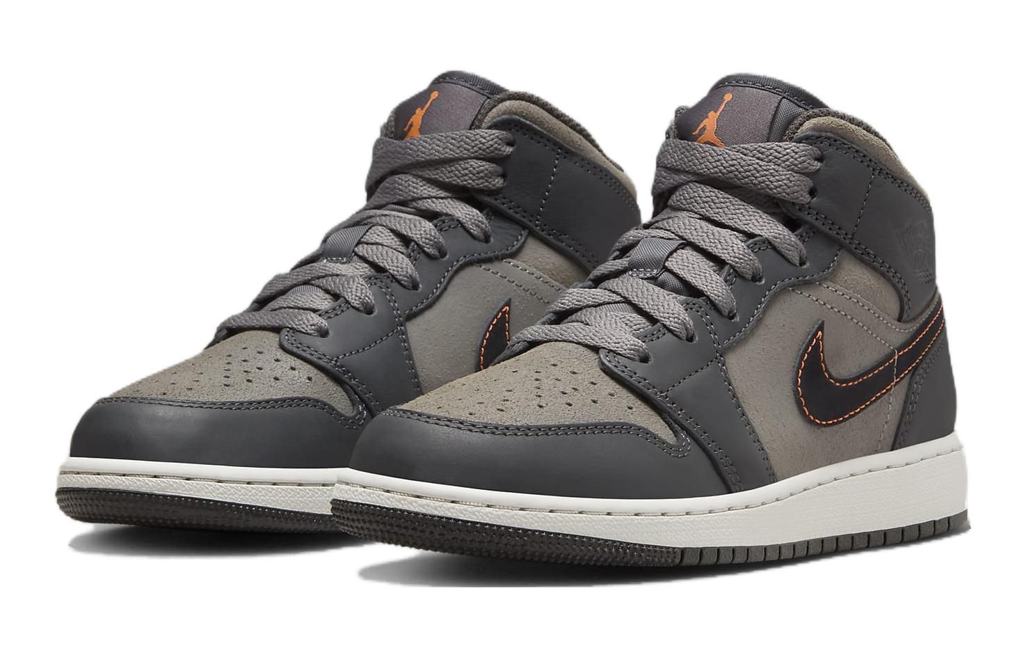 (GS) Air Jordan 1 Mid SE 'Night Stadium' FQ8341-017 sold by KicksCrew product image thumbnail 4