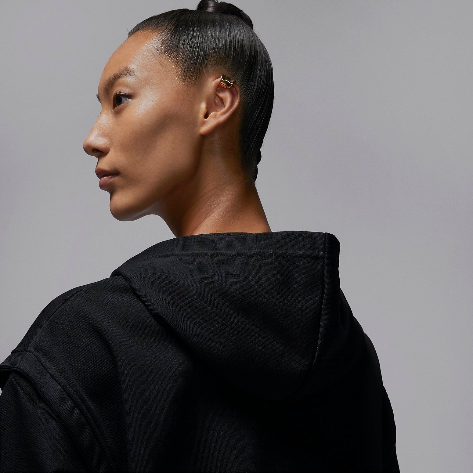 (WMNS) Air Jordan Sport Fleece Hoodie Asia Sizing 'Black' FB4610-010 sold by KicksCrew product image thumbnail 5